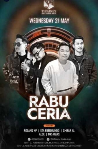 TIFFANEY BAR LOUNGE & KTV - RABU CERIA