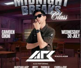 CAMDEN CIKINI JAKARTA  MIDNIGHT BREAKS CLASS