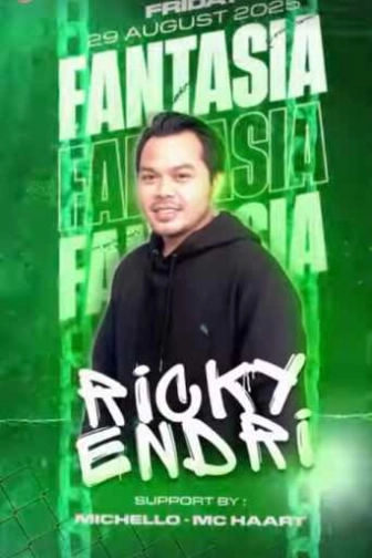 HOLY GLASS BEKASI - FANTASIA
