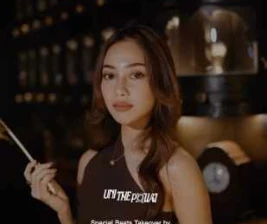 IZZY SOCIAL CLUB JAKARTA  NO STRINGS ATTACHED