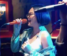 BOND SENOPATI JAKARTA  FRIDAY