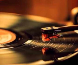 BOND SENOPATI JAKARTA  TWISTED TUESDAY