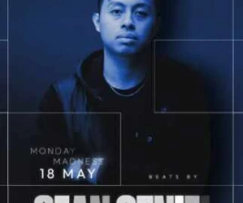 BLUESTORK GADING SERPONG  MONDAY MADNESS